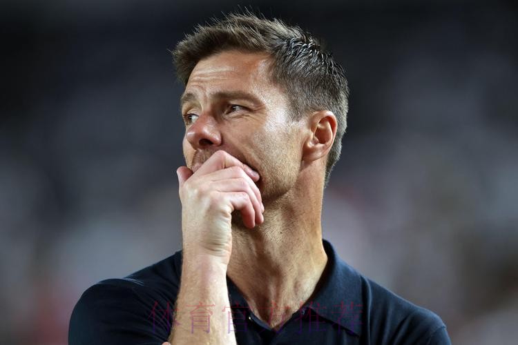 世体:阿隆索开始听到质疑声 他的决策被人诟病 世体:阿隆索开始听到质疑声 他的决策被人诟病